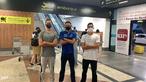 Atletas baianos de natao no aeroporto para embarque ao Rio de Janeiro